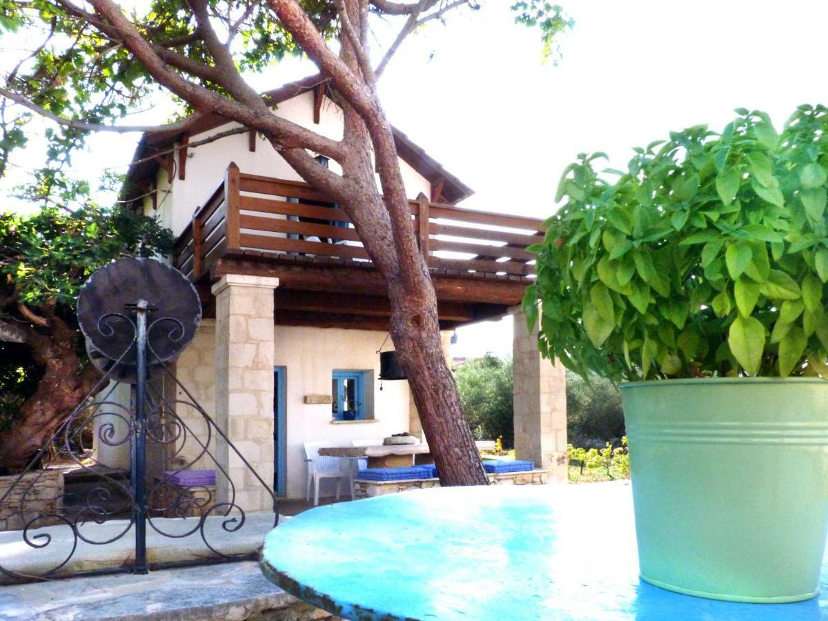 Villa Antonia Almyrida  Bagian luar foto